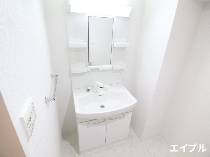 洗面 モントーレヒルズ悠