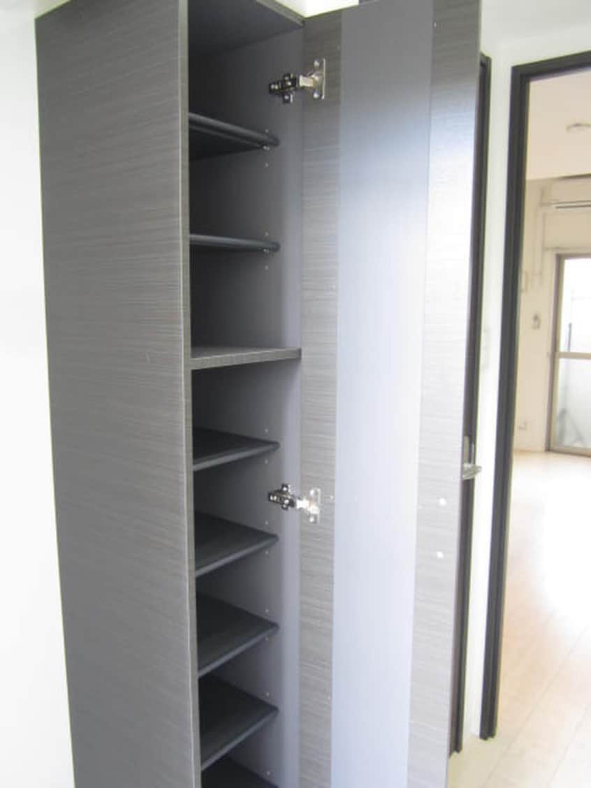 玄関 モントーレヒルズ悠