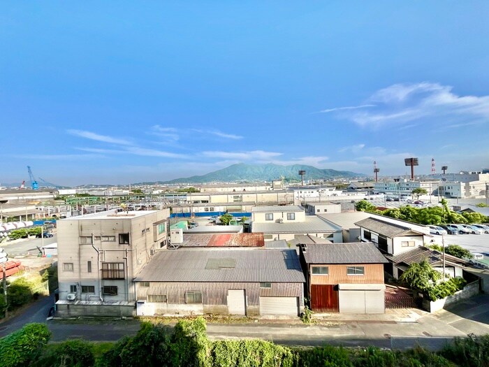 室内からの展望 ｺﾝﾀﾞｸﾄﾚｼﾞﾃﾞﾝｽFUTAJIMA