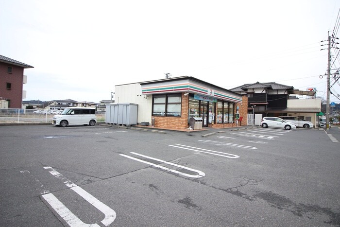 セブン-イレブン 苅田桜ヶ丘店(コンビニ)まで750m レピュ－ト苅田(1､2号)