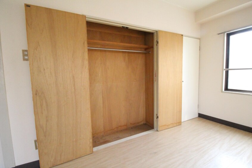 収納 アルペロ－ブ平尾