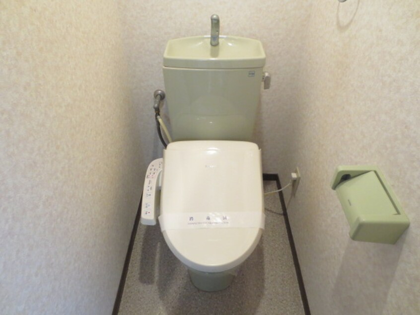 トイレ エムビル唐原
