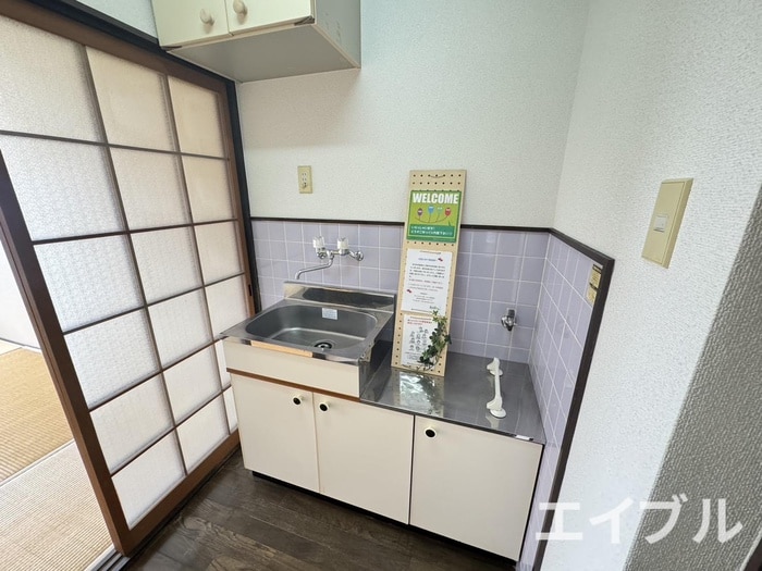 キッチン メゾンドリバティＢ