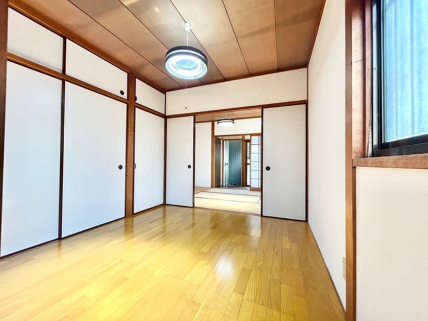 居室 中央４丁目赤池様平屋