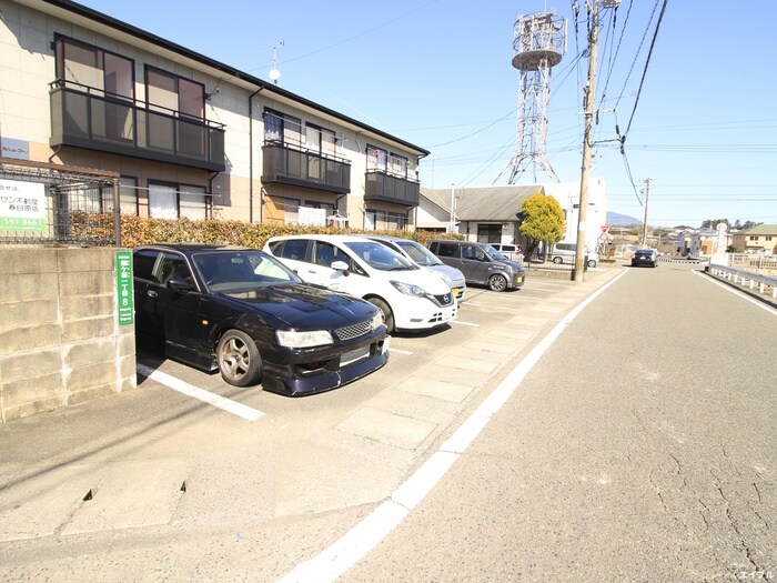 駐車場 カルム・コーノ