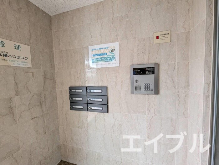 エントランス部分 レジデンス塚原台