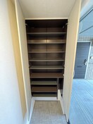 玄関 ヴェラ下富野