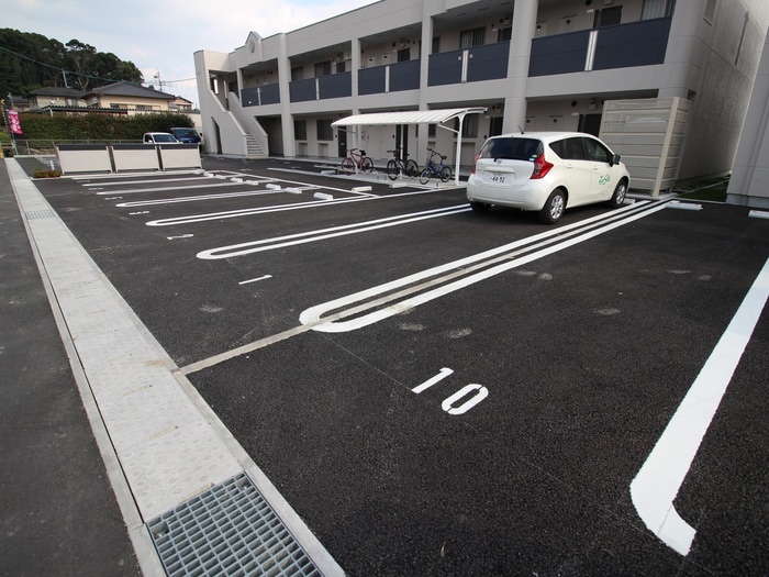 駐車場 ソルグラシア
