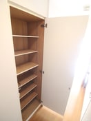 靴箱 ﾀﾞｲﾅｺ-ﾄｴｽﾀﾃﾞｨｵ東公園Ⅴ(401)