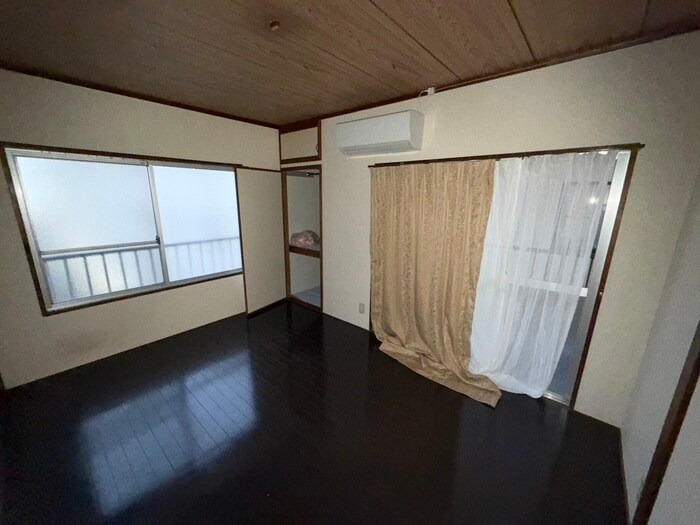 居室 コ－ポ川江２