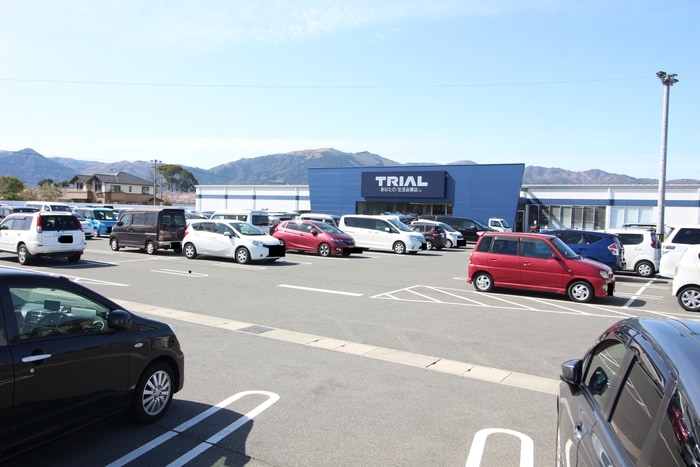 スーパーセンタートライアル行橋上津熊店(スーパー)まで950m セレーノルーチェ