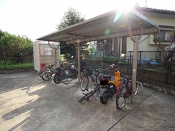 駐輪場