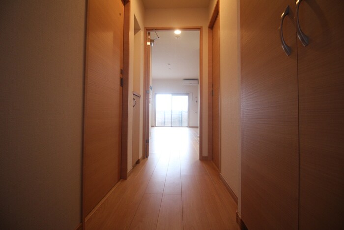 廊下 エトゥール山王公園