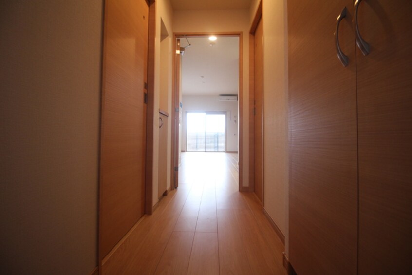 廊下 エトゥール山王公園