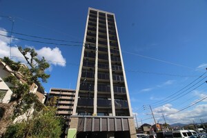 エンクレスト香椎駅前（206）