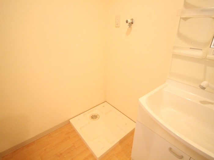 洗濯機置場 メ－プル高木