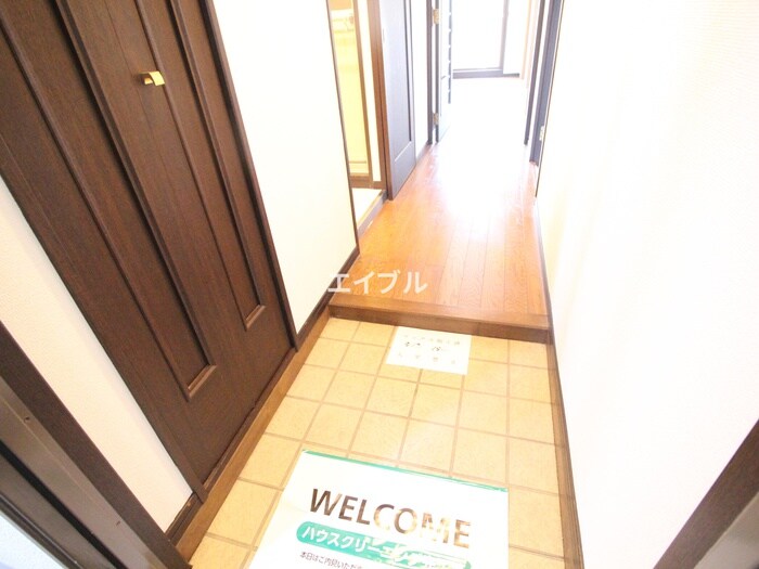玄関 ﾗｲｵﾝｽﾞﾏﾝｼｮﾝ東町(201)