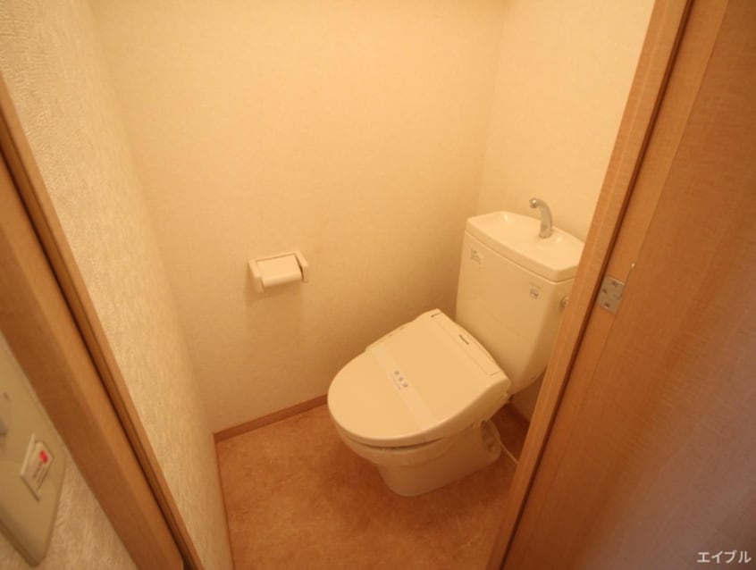 トイレ QREST博多東Ⅱ