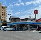 ローソン八幡医生ケ丘店(コンビニ)まで750m 浅川学園台三貸家