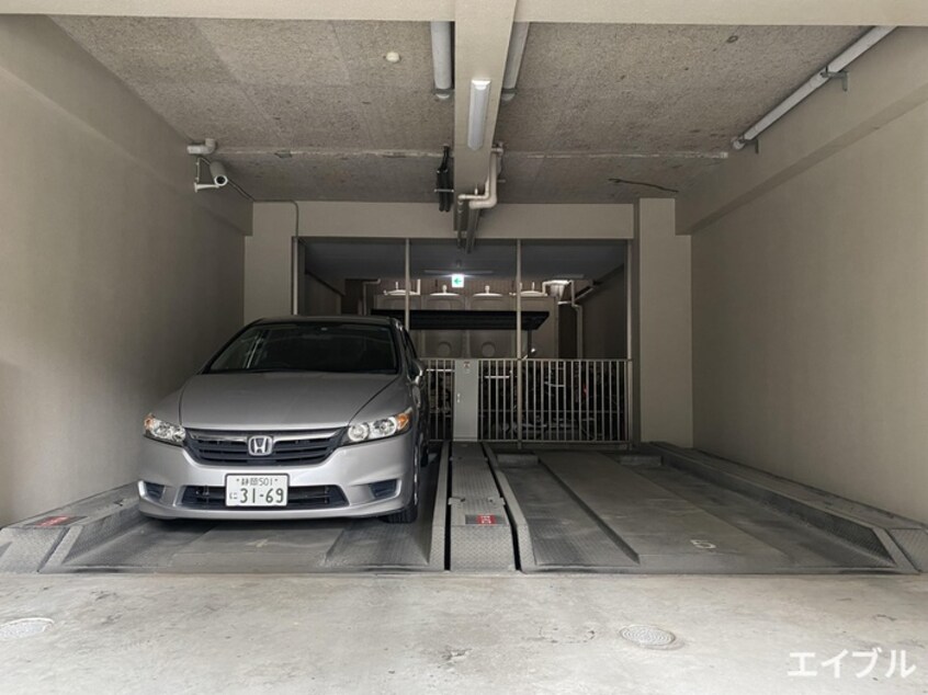 駐車場 ﾛｰｽﾞﾓﾝﾄﾌﾚｱ六本松(406)