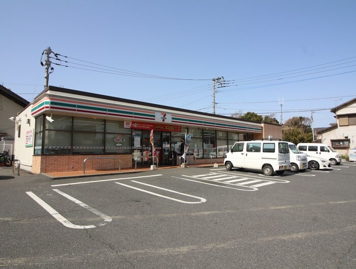 セブンイレブン小倉若園4丁目店(コンビニ)まで160m グリ－ンコ－ト若園