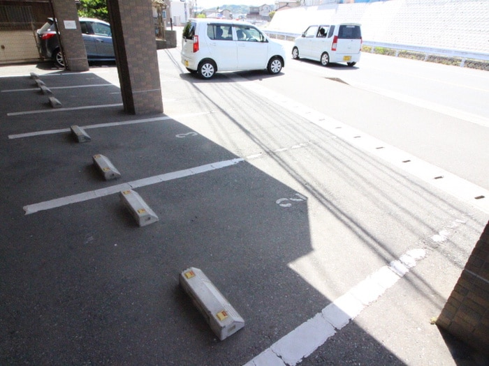 駐車場 シ－ズ＆ハ－ベスト