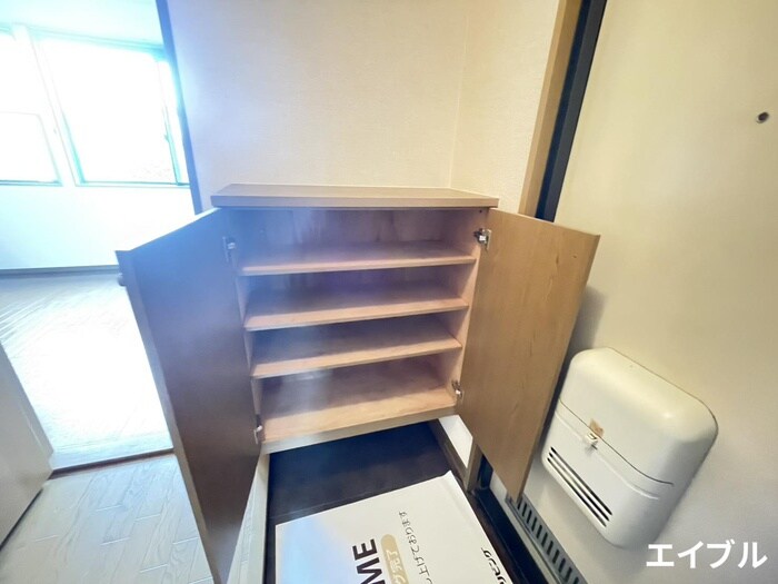 靴箱 バティ－ル西小森野 Ａ棟