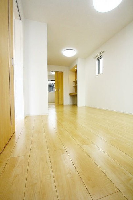 内観写真 ESTASIA