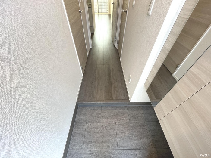 玄関 D-ROOM　CELINE　A棟