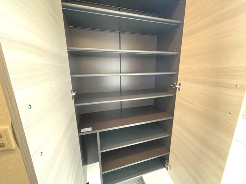 靴箱 D-ROOM　CELINE　A棟