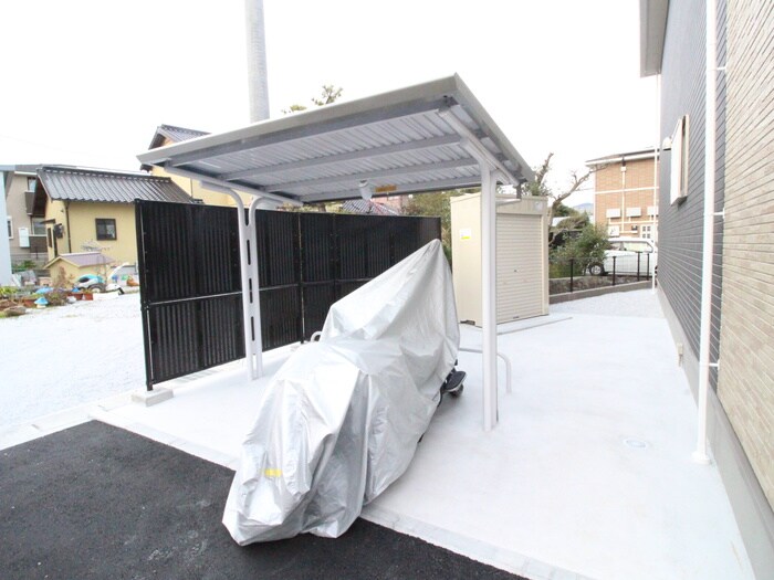 駐輪場 ライトウィッシュ