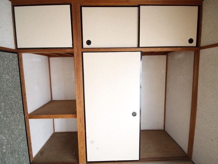 収納 高雄１丁目貸家