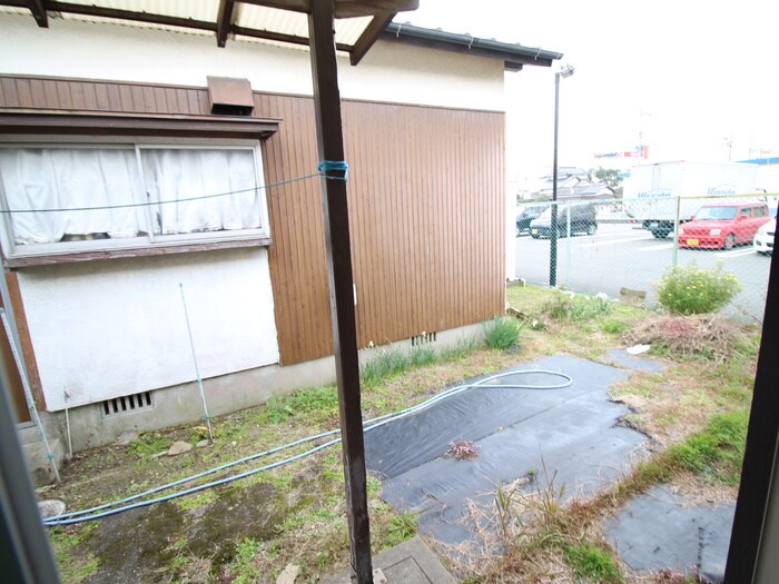 室内からの展望 高雄１丁目貸家