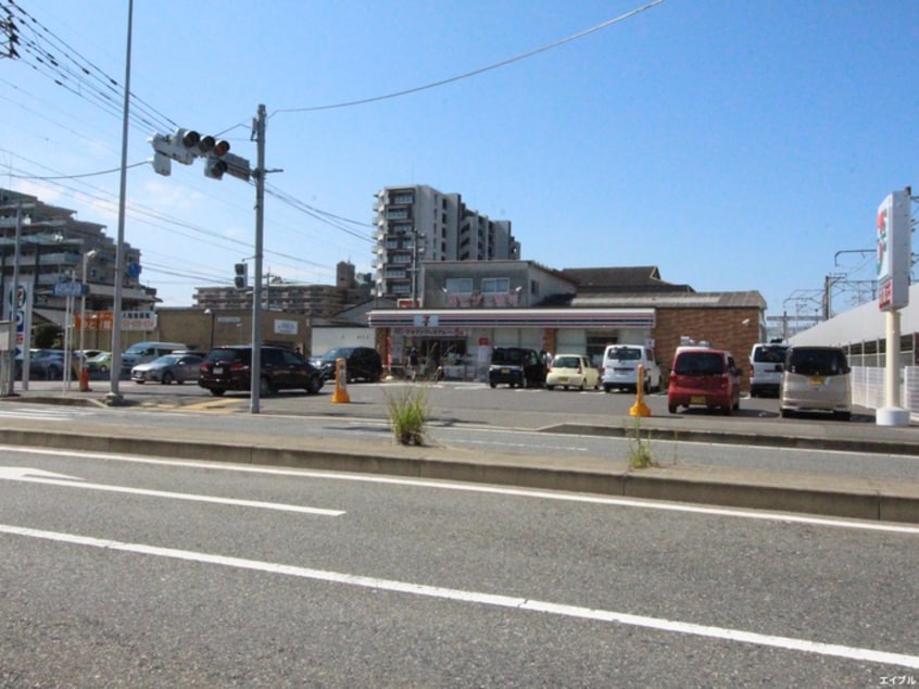 セブン-イレブン 福岡下山門通り店(コンビニ)まで600m クレフラスト小戸B棟
