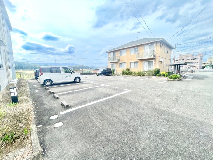 駐車場 エスポアール愛　C棟