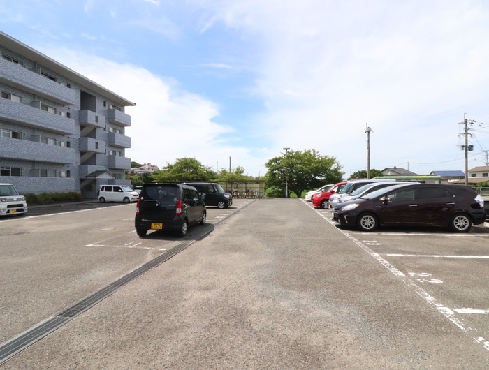 駐車場 ウインクス光岡