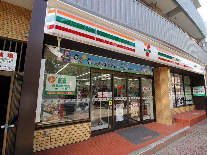 セブンイレブン　馬出2丁目店(コンビニ)まで293m クィーンズ九大前