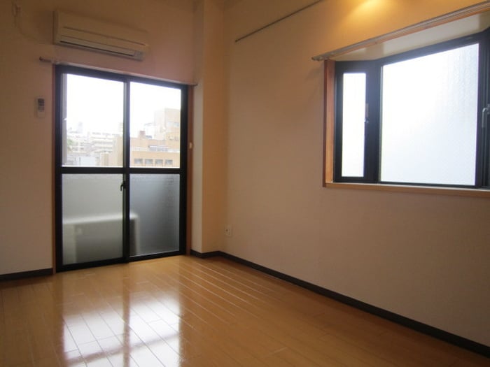 居室 フォンテーヌ博多