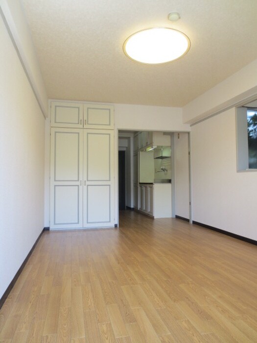 居室 ロイヤル葉山