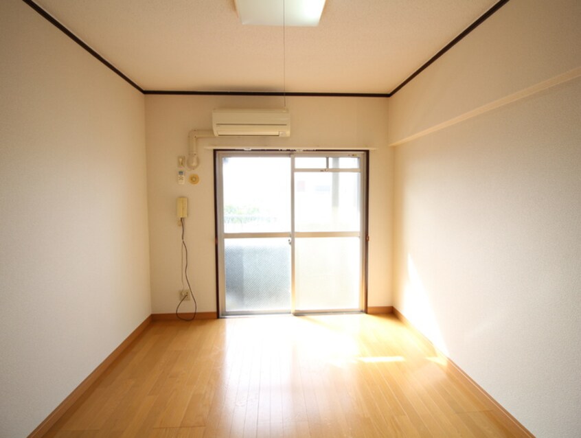 居室 ヤングコーポ北方