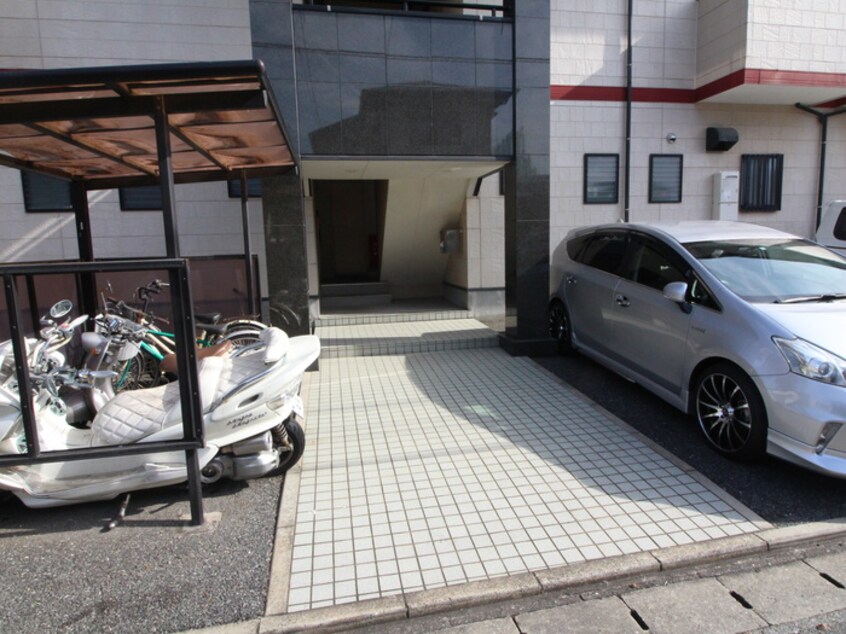 駐車場 史翆館