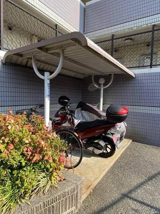 駐輪場 サンライズ香椎２