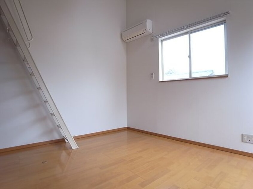 居室 コンフォートベネフィス箱崎８