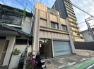 本村ビルの外観