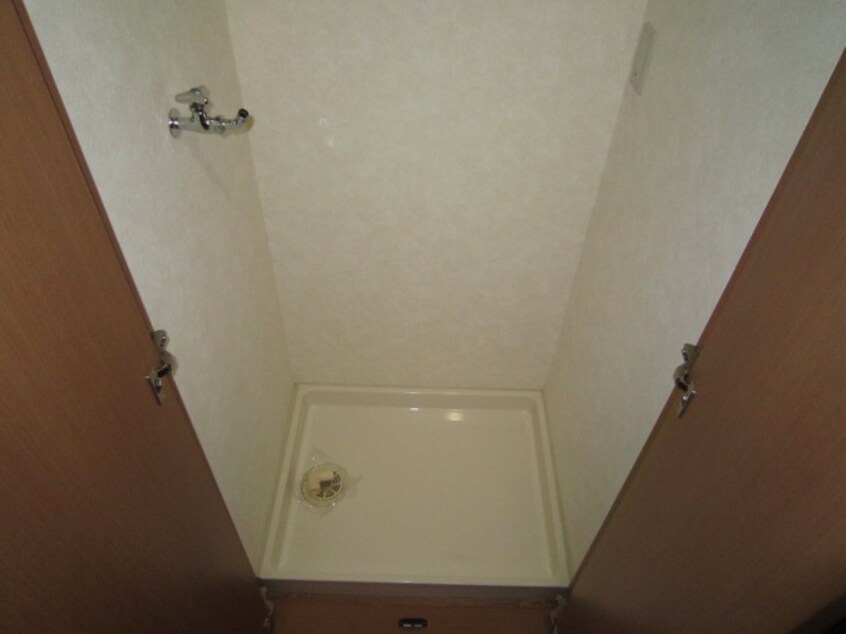 洗濯機置場 エバーガーデン荻原