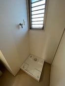 洗濯機置場 ガーデンコートSUNATSU