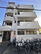 シャインハイツ西新の外観