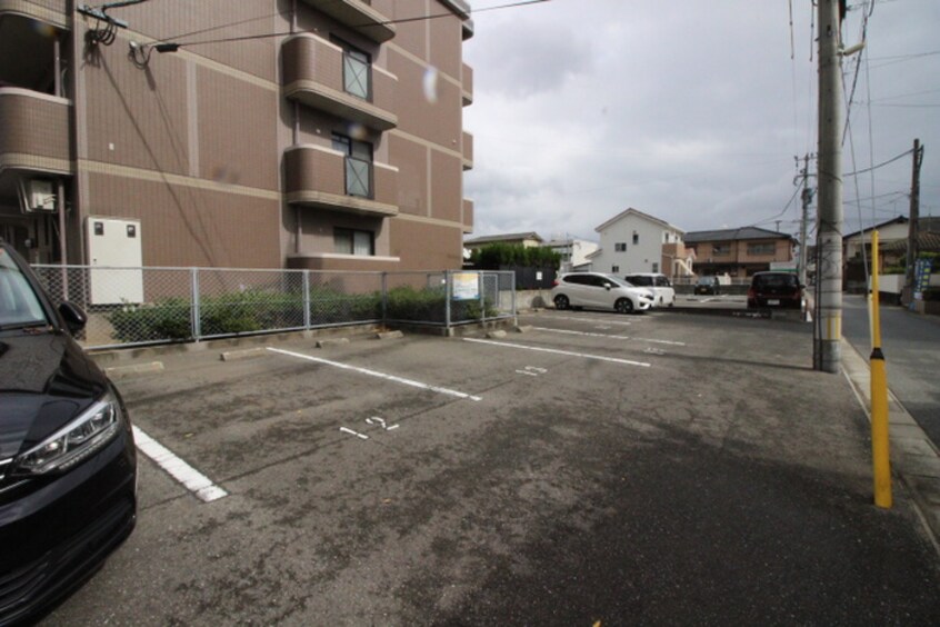 駐車場 カーサ･ミラクロス