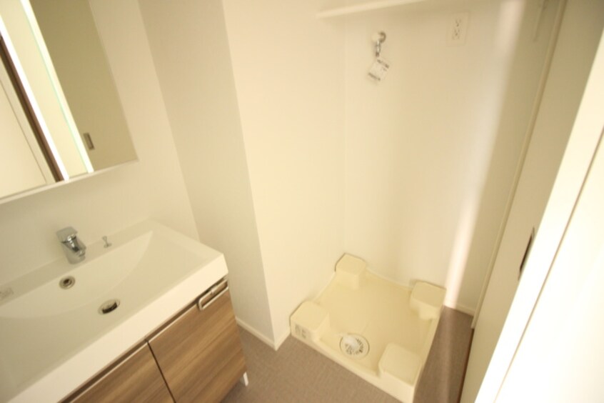 洗濯機置場 エンクレスト呉服町（913）