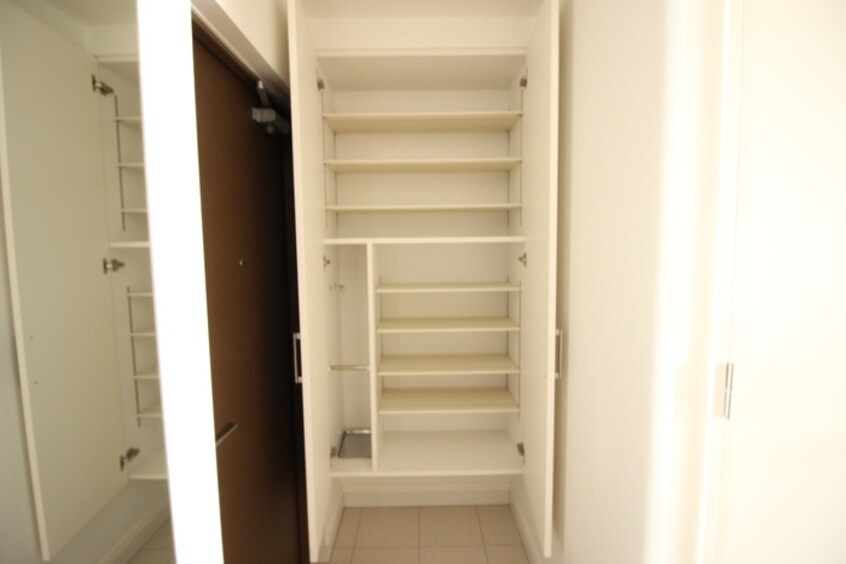 靴箱 エンクレスト呉服町（913）